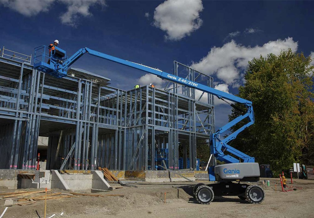 Genie Z-60 Articulating Boom Lift (Dual Fuel/Diesel)
